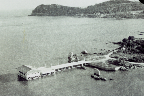 File:Laem Thaen Pier.jpg