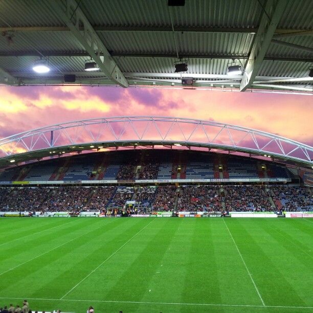 File:Stadium10.jpg