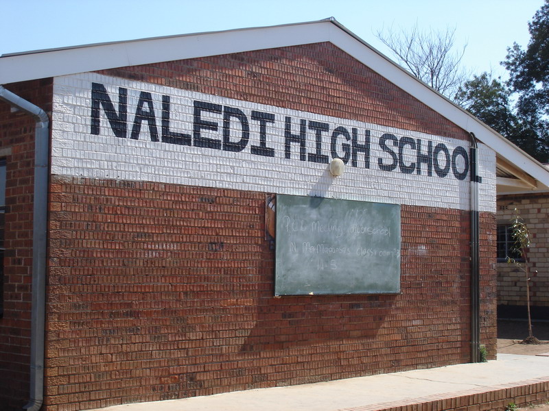 File:Naledi High School.jpg