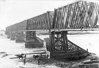 File:QLLS Bridge.jpg