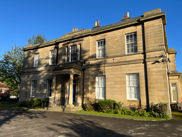 File:Gledhow Mount Mansion Chapel Allerton.jpg