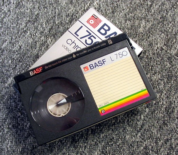 File:Kaseta wideo w systemie Beta ubt.jpeg