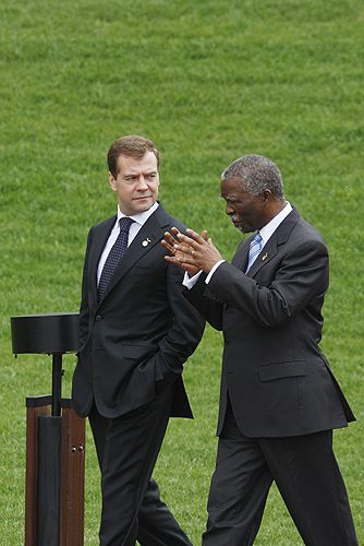 File:Dmitry Medvedev at the 34th G8 Summit 7-9 July 2008-45.jpg