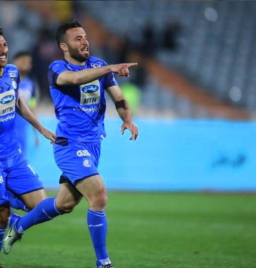 File:Reza karimi, Esteghlal FC vs Esteghlal Khouzestan FC, 1 May 2019.jpg
