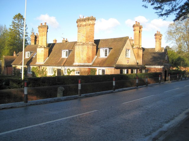 File:Donnington Hospital almshouses - geograph.org.uk - 1656454.jpg