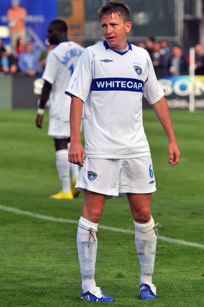 File:Terry Dunfield.jpg