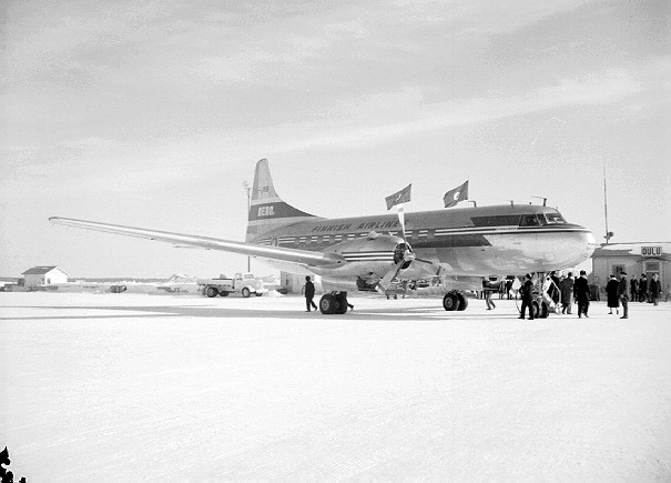 File:CV-340 OH-LRB at EFOU 1955 laukka 2895.jpg