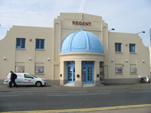 File:Regent bingo hall and social club, Deal - geograph.org.uk - 967207.jpg
