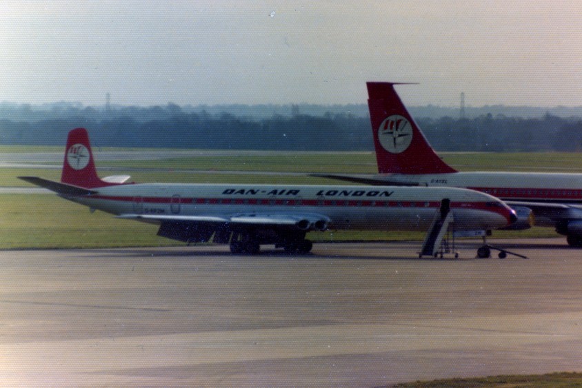 File:Comet-G-APZM-jpg.jpg