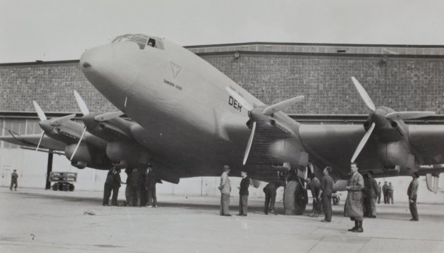 File:Junkers Ju 90 (15083304610).jpg