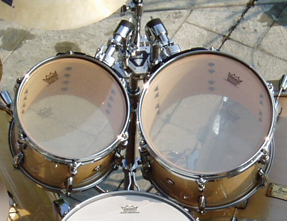 File:Hanging tom double mount.png