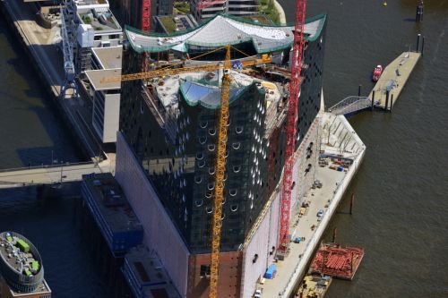 File:Elbphilharmonie 2014 - Elb 0002bec1.jpg