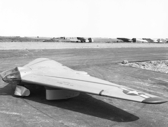 File:Northrop MX-334 from left.jpg