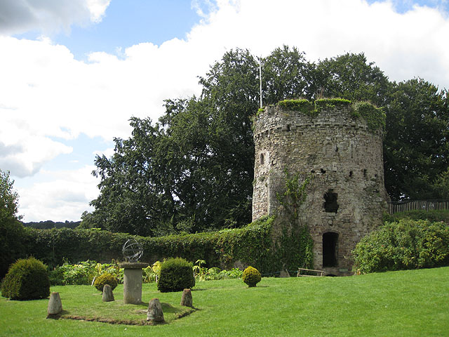 File:Garrison Tower and sundial, Usk Castle - geograph.org.uk - 1425960.jpg