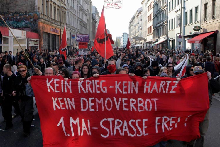File:Erster-mai-20060-sponti.jpg
