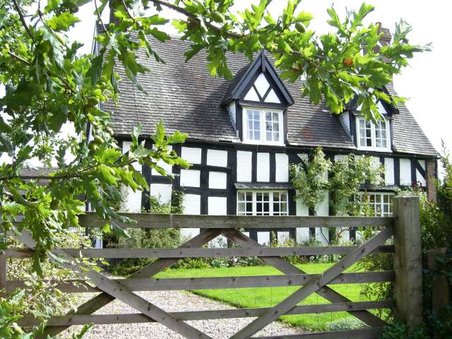 File:Barthomley - Mill Farm.jpg