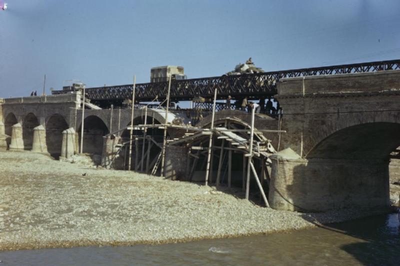 File:The British Army in Italy, 1944 TR2614.jpg