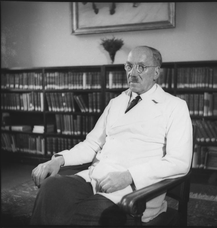 File:Bundesarchiv Bild 183-S75122, Ferdinand Sauerbruch.jpg