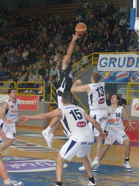 File:HKK Grude-KK Igokea Partizan3.jpg