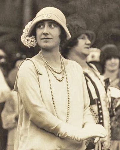 File:Elizabeth Bowes-Lyon (cropped).jpg