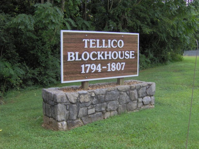 File:Tellicoblockhousesign.jpg
