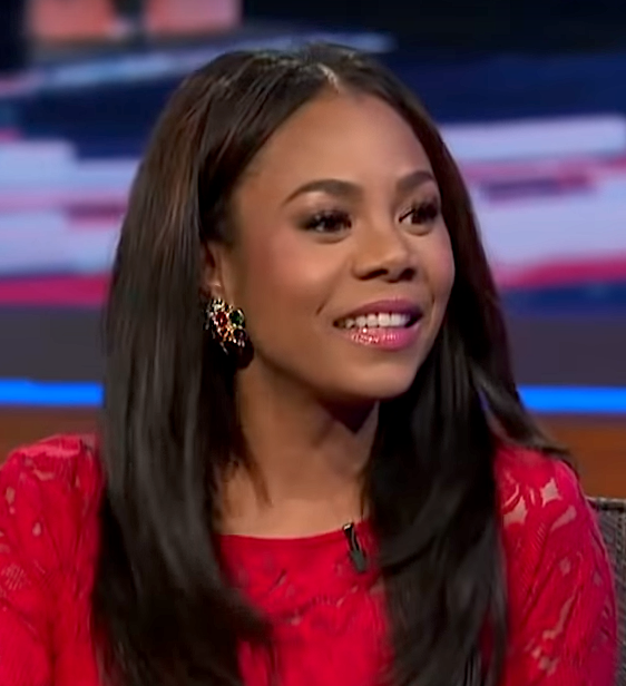 File:Regina Hall 2014.png