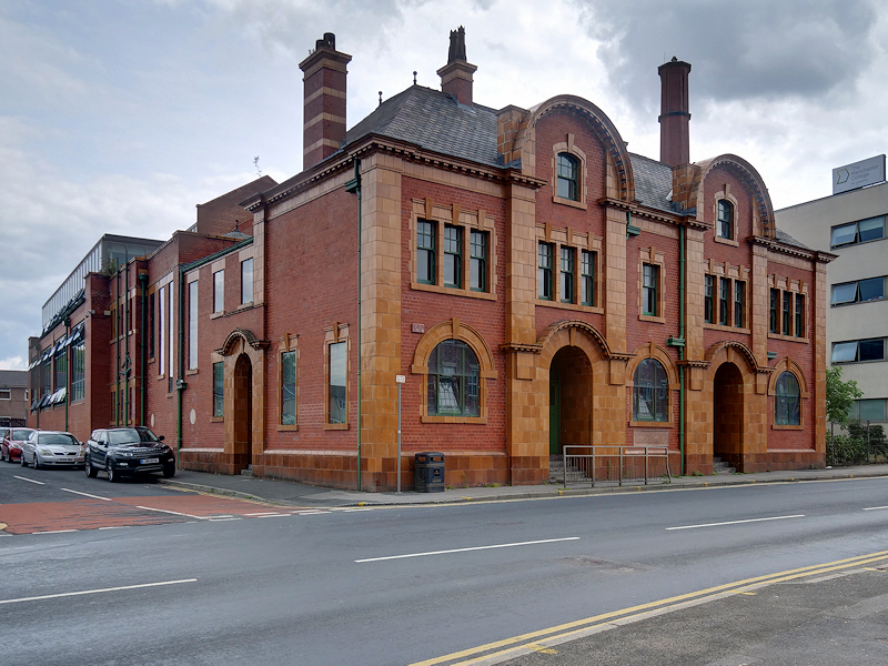 File:Former Baths and Laundry, Harpurhey - geograph.org.uk - 5848139.jpg
