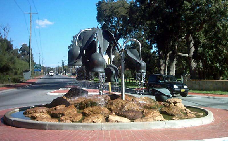 File:ForrestField.jpg