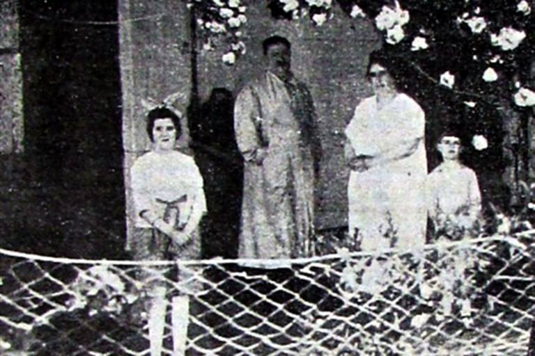 File:Mateo Banks' wife and children.jpg