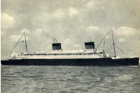 File:SS Liberte.jpg