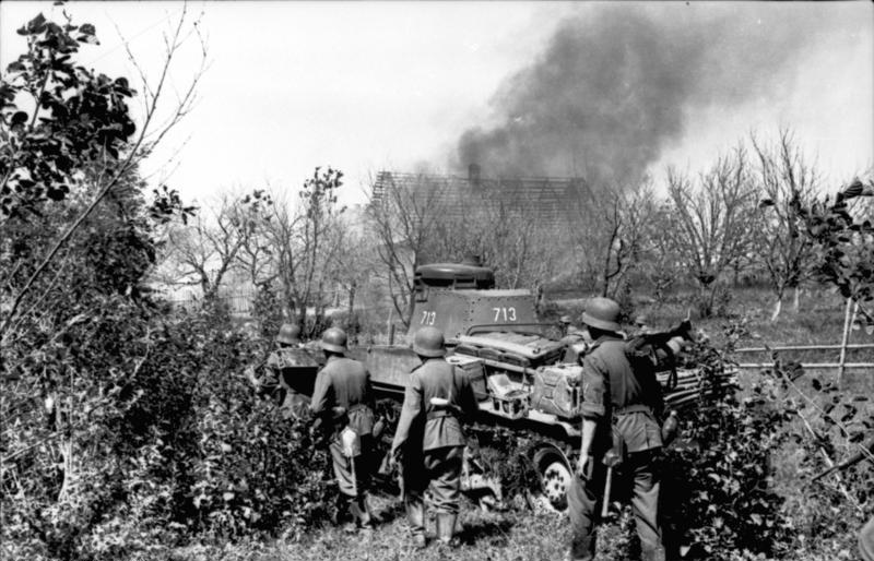 File:Bundesarchiv Bild 101I-209-0090-29, Russland-Nord, Infanterie und Panzer 35t.jpg