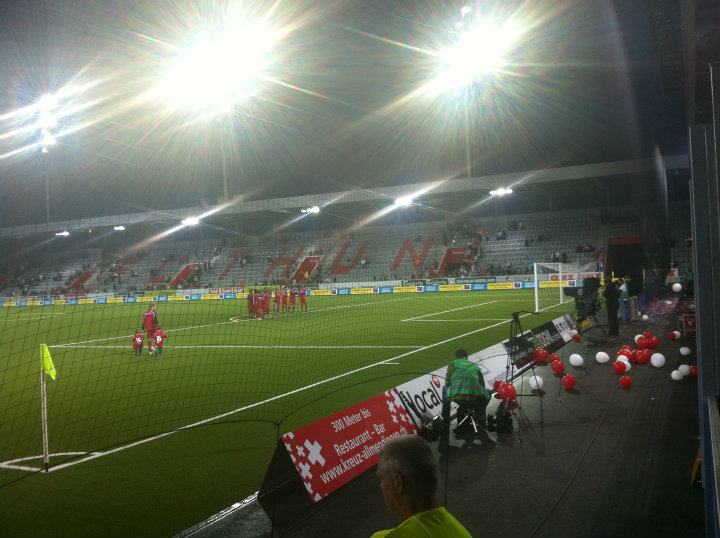 File:Arena.thun.night.jpg