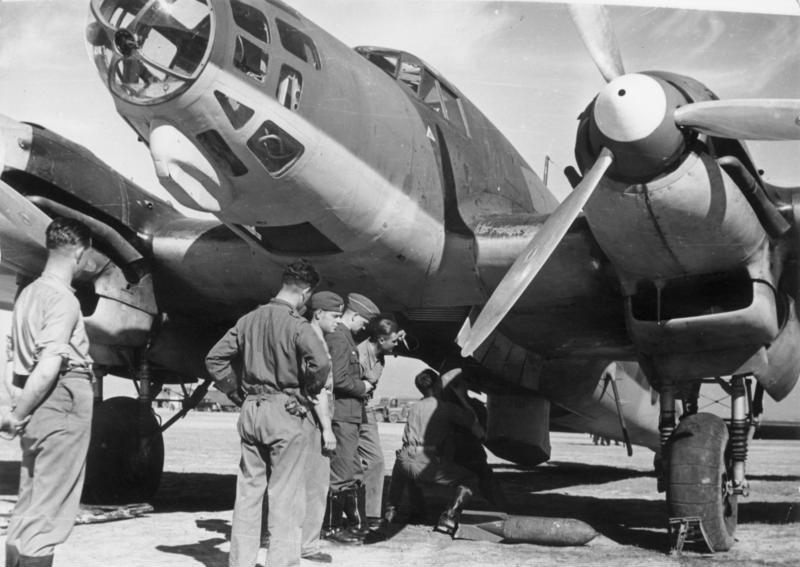 File:Bundesarchiv Bild 183-C0214-0007-013, Spanien, Flugzeug der Legion Condor.jpg