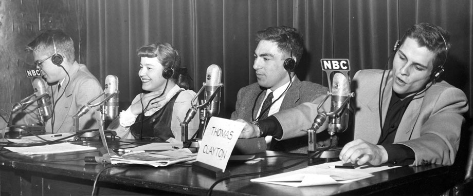File:University of Minnesota on College Bowl 1953-54.jpg