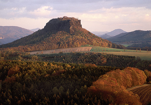 File:Lilienstein herbstabend.jpeg