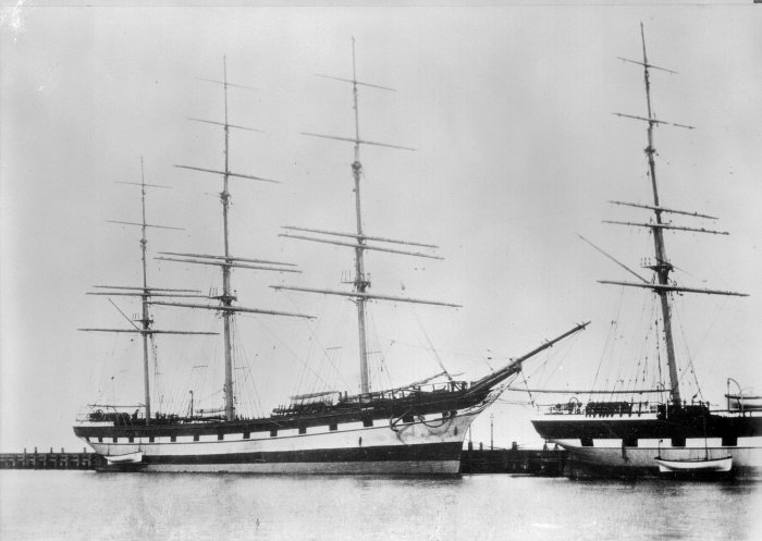 File:Loch Lamond 1.jpg