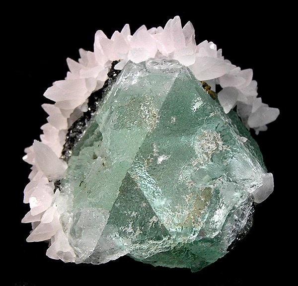 File:Fluorite-Calcite-140499.jpg