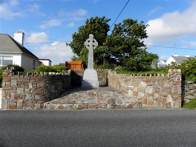 File:Memorial, Ballymanus Sea Mine Explosion (geograph 2424620).jpg