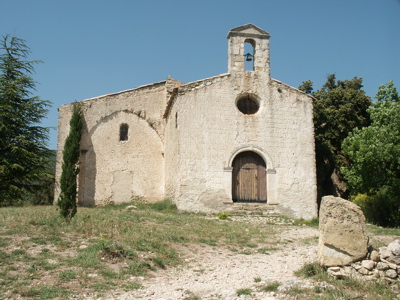 File:Ermitage Cucuron.jpg
