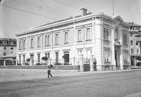 File:Office de l’assistance contre le tuberculose (Lisbonne).jpg