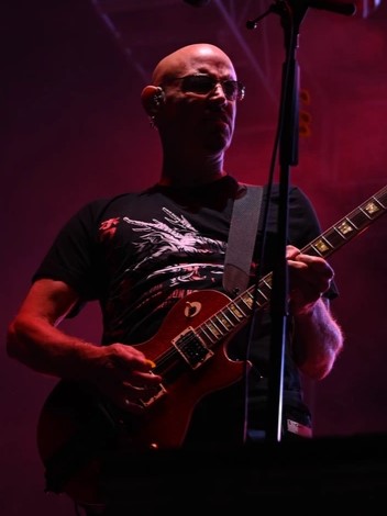 File:LRAFB Rock Fest (Image 1 of 20) (cropped).jpg