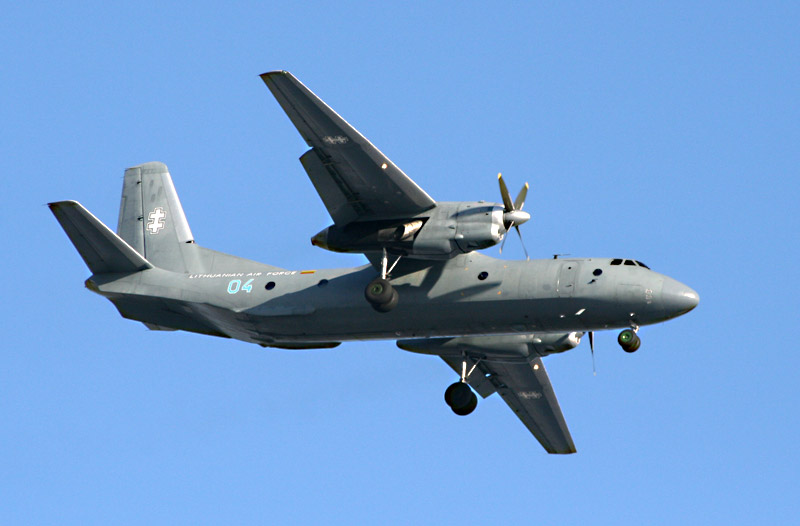 File:Lithuanian Air Force Antonov AN-26 (04).jpg