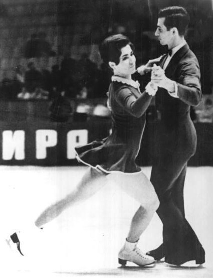 File:Bundesarchiv Bild 183-H1219-0016-001, Ludmilla Pachomowa, Alexander Gorschkow.jpg