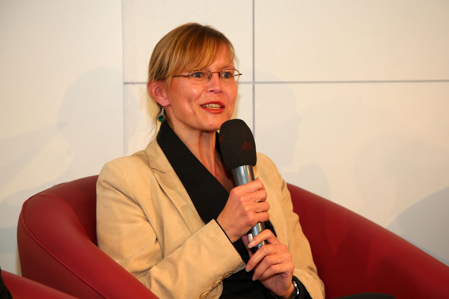 File:2014 Beatrix Karl (14075439251).jpg