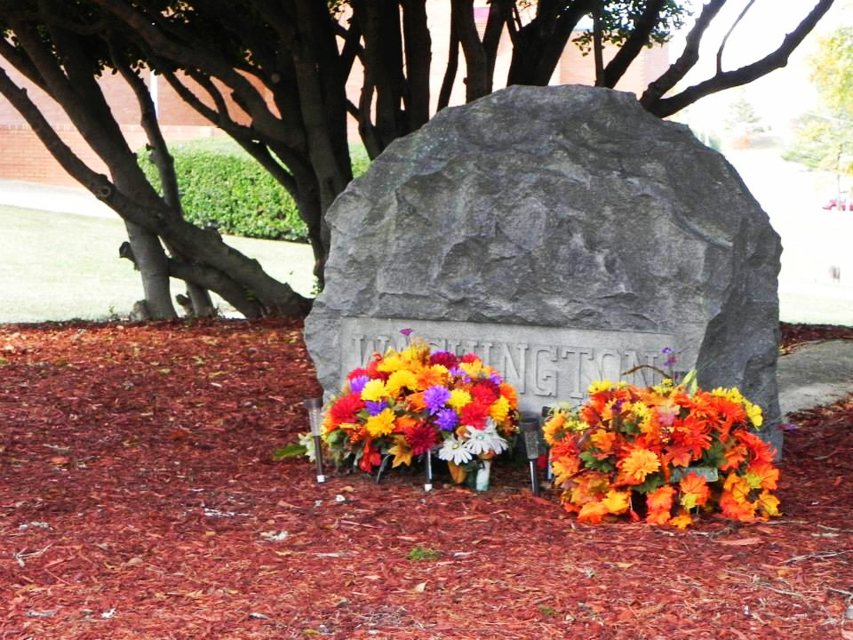 File:Booker T Washington grave.jpg