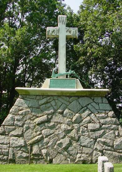File:Jeannette Monument.jpg
