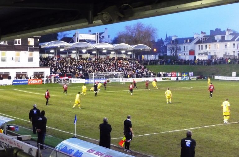 File:Leweseastbourne2009.jpg