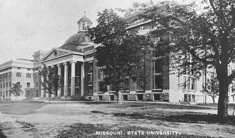File:AcademicHallBeforeFire.jpg