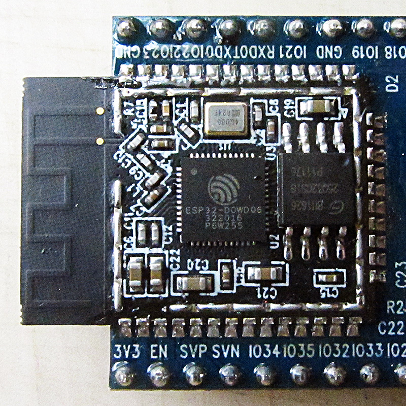 File:Espressif ESP-WROOM-32 Wi-Fi & Bluetooth Module.jpg