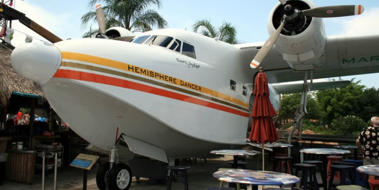 File:HU-16C Hemisphere Dancer N928J at Margaritaville.jpg